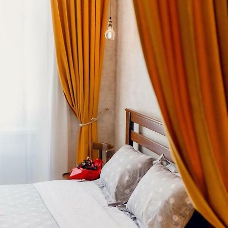 Honey Pie Apartment Лвив Екстериор снимка