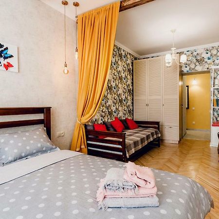Honey Pie Apartment Лвив Екстериор снимка